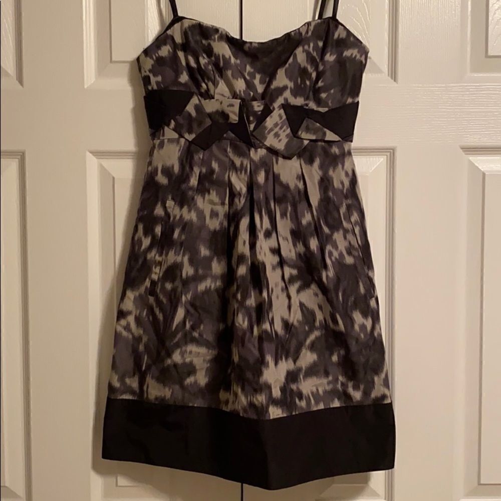 BCBGMAXAZRIA Grey & Black Strapless Party Dress - Size 6